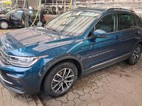Gebraucht VW Tiguan 150 PS (110 kW) 2022 Blau SUV