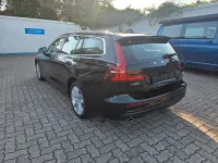 Gebraucht Volvo V60 Momentum 190 PS (139 kW) 2018 Schwarz Kombi
