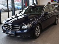 Gebraucht Mercedes E220 Avantgarde 194 PS (142 kW) 2020 Blau Limousine