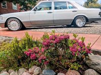 Gebraucht Mercedes 560 242 PS (177 kW) 1986 Weiß Limousine