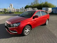 Gebraucht Lada Vesta 106 PS (77 kW) 2018 Rot Kombi