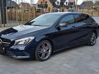 Gebraucht Mercedes CLA200 Shooting Brake 136 PS (100 kW) 2016 Blau Kombi