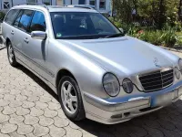 Second-hand Mercedes E200 Classic 163 CP (119 kW) 2002 Argintiu Berlinǎ