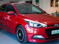 Gebraucht Hyundai i20 Active 101 PS (74 kW) 2016 Red passion Kleinwagen