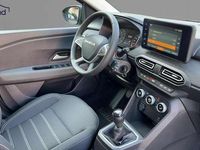 Gebraucht Dacia Sandero Expression 101 PS (74 kW) 2024 Grau Limousine