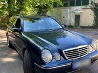 Usata Mercedes E220 143 CV (105 kW) 2000 Blu Station wagon