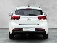 Gebraucht Kia Rio Spirit 84 PS (61 kW) 2020 Weiß Kleinwagen