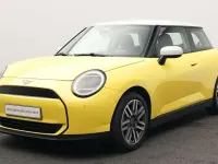 Gebraucht Mini Cooper Classic 135 kW (184 PS) 2024 Gelb Kleinwagen