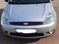 Gebraucht Ford Fiesta 68 PS (50 kW) 2003 Silber Kleinwagen