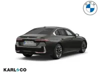 Gebraucht BMW 520 M Sport 208 PS (152 kW) 2025 Grau Limousine