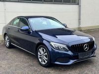 Gebraucht Mercedes C220 Edition 163 PS (119 kW) 2015 Blau Limousine