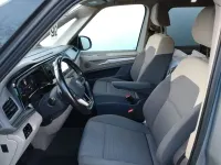 Gebraucht VW Multivan Basis 150 PS (110 kW) 2023 Monosilber (metallic) Van / Kleinbus