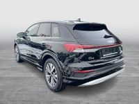 Gebraucht Audi Q4 e-tron Advanced 150 kW (204 PS) 2022 Mythosschwarz metallic SUV