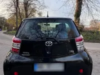 Second-hand Toyota iQ 68 CP (50 kW) 2012 Negru Hatchback