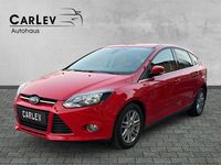 Gebraucht Ford Focus Titanium 125 PS (91 kW) 2012 Rot Limousine