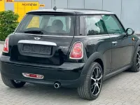Usata Mini Cooper 122 CV (89 kW) 2010 Nero Utilitaria