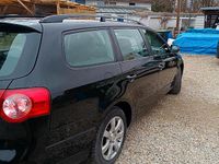 Gebraucht VW Passat 122 PS (89 kW) 2010 Schwarz Kombi