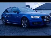 Gebraucht Audi A4 Competition 170 PS (125 kW) 2015 Blau Kombi