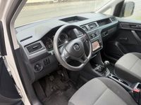 Gebraucht VW Caddy Highline 102 PS (75 kW) 2016 Weiß Van / Kleinbus