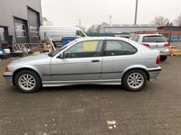 Gebraucht BMW 318 140 PS (102 kW) 1997 Grau Limousine