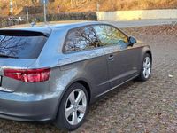 Gebraucht Audi A3 Attraction 150 PS (110 kW) 2014 Grau Limousine