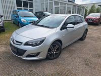 Usata Opel Astra Active 140 CV (102 kW) 2013 Argento Berlina