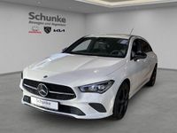 Gebraucht Mercedes CLA250 Shooting Brake 224 PS (164 kW) 2022 Metalliclack (weiss Kombi