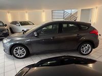 Gebraucht Ford Focus Business Edition 125 PS (91 kW) 2018 Grau Limousine