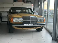Gebraucht Mercedes 230 136 PS (100 kW) 1980 Gelb Kombi