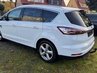 Gebraucht Ford S-MAX Titanium 150 PS (110 kW) 2017 Frostweiß Van / Kleinbus