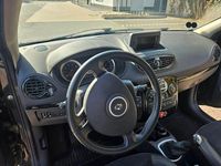 Gebraucht Renault Clio II Night&Day 75 PS (55 kW) 2011 Limousine