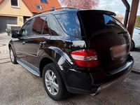 Gebraucht Mercedes ML320 224 PS (164 kW) 2006 Schwarz SUV