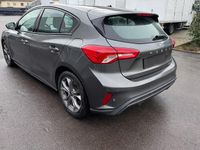 Gebraucht Ford Focus ST-Line 150 PS (110 kW) 2019 Grau Limousine