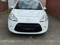 Gebraucht Citroën C3 60 PS (44 kW) 2012 Weiß Kleinwagen