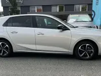 Używany Opel Astra 131 KM (96 kW) 2024 Srebrny Sedan/Limuzyna
