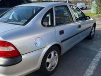 Gebraucht Opel Vectra 101 PS (74 kW) 1999 Silber Limousine