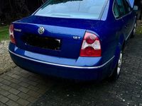 Gebraucht VW Passat 196 PS (144 kW) 2001 Blau Limousine