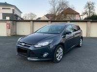 Gebraucht Ford Focus 140 PS (102 kW) 2011 Grau Kombi