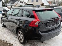 Gebraucht Volvo V60 Kinetic 114 PS (83 kW) 2015 Schwarz Kombi