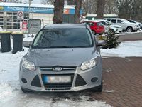 Gebraucht Ford Focus 116 PS (85 kW) 2014 Grau Kleinwagen
