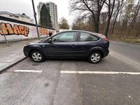 Gebraucht Ford Focus Ambiente 101 PS (74 kW) 2006 Grau Limousine