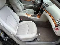 Gebraucht Mercedes E200 Elegance 184 PS (135 kW) 2009 Schwarz Kombi