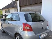 Gebraucht Toyota Yaris Cool 69 PS (50 kW) 2006 Grau Kleinwagen