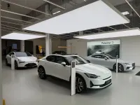 Neu Polestar 2 Long Range Single Motor 219 kW (299 PS) 2026 Grau Kleinwagen