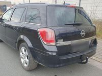 Gebraucht Opel Astra Edition 105 PS (77 kW) 2005 Schwarz Kombi