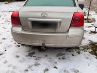 Gebraucht Toyota Avensis 116 PS (85 kW) 2003 Silber Limousine