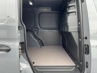 Neu VW Caddy 116 PS (85 kW) 2025 Grau (pure grey) Van / Kleinbus