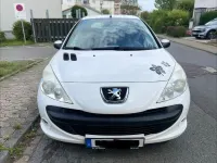 Gebraucht Peugeot 206 60 PS (44 kW) 2011 Weiß Limousine