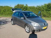 Gebraucht Mercedes B150 95 PS (69 kW) 2006 Silber Van / Kleinbus