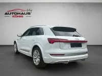 Gebraucht Audi e-tron Ambiente 369 kW (503 PS) 2022 Weiß SUV